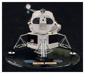 Armstrong lunat module 