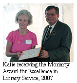 Katie Markee receiving Moriarty Award 2007