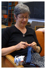 USAIN Cow Tippys knitting lesson
